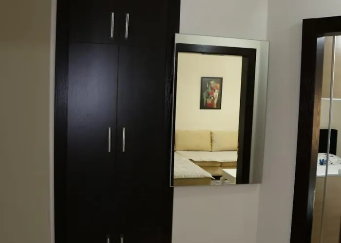 Ergi's Host ティラナ