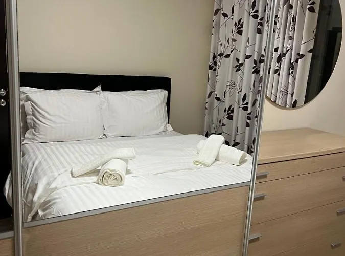 Ergi's Host Apartment Tirana